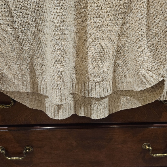 Pink Clover Sweater - Picture 2 of 4